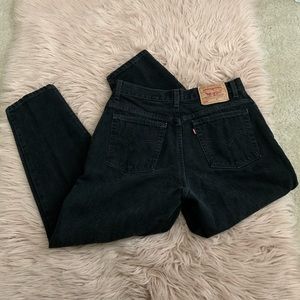 Black vintage Levi’s 550 high waisted jeans ✨